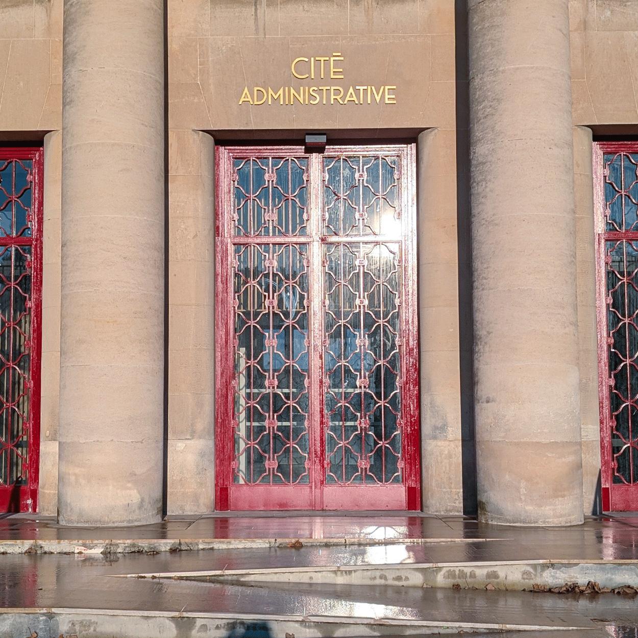 citee-administrative-wayfinding-enseigne-aluminium