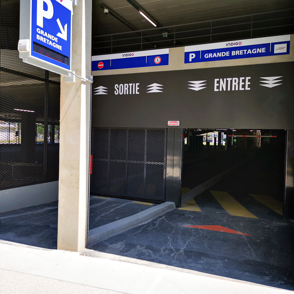 parking-cartoucherie