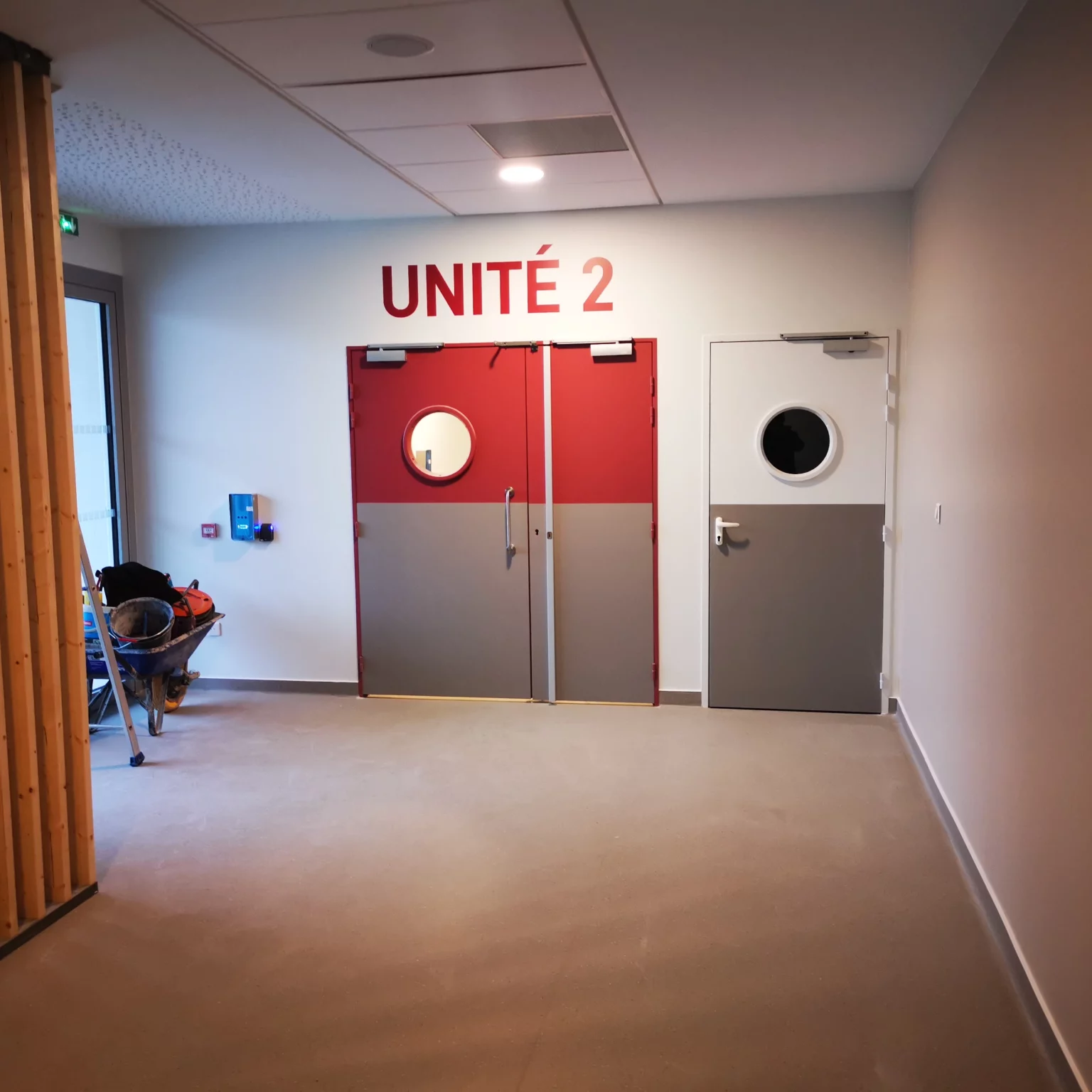 IPEP-locaux-communs-adhesif