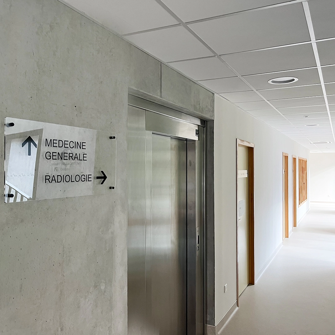 SODLB-directionnel-sante-luchon-ascenceur