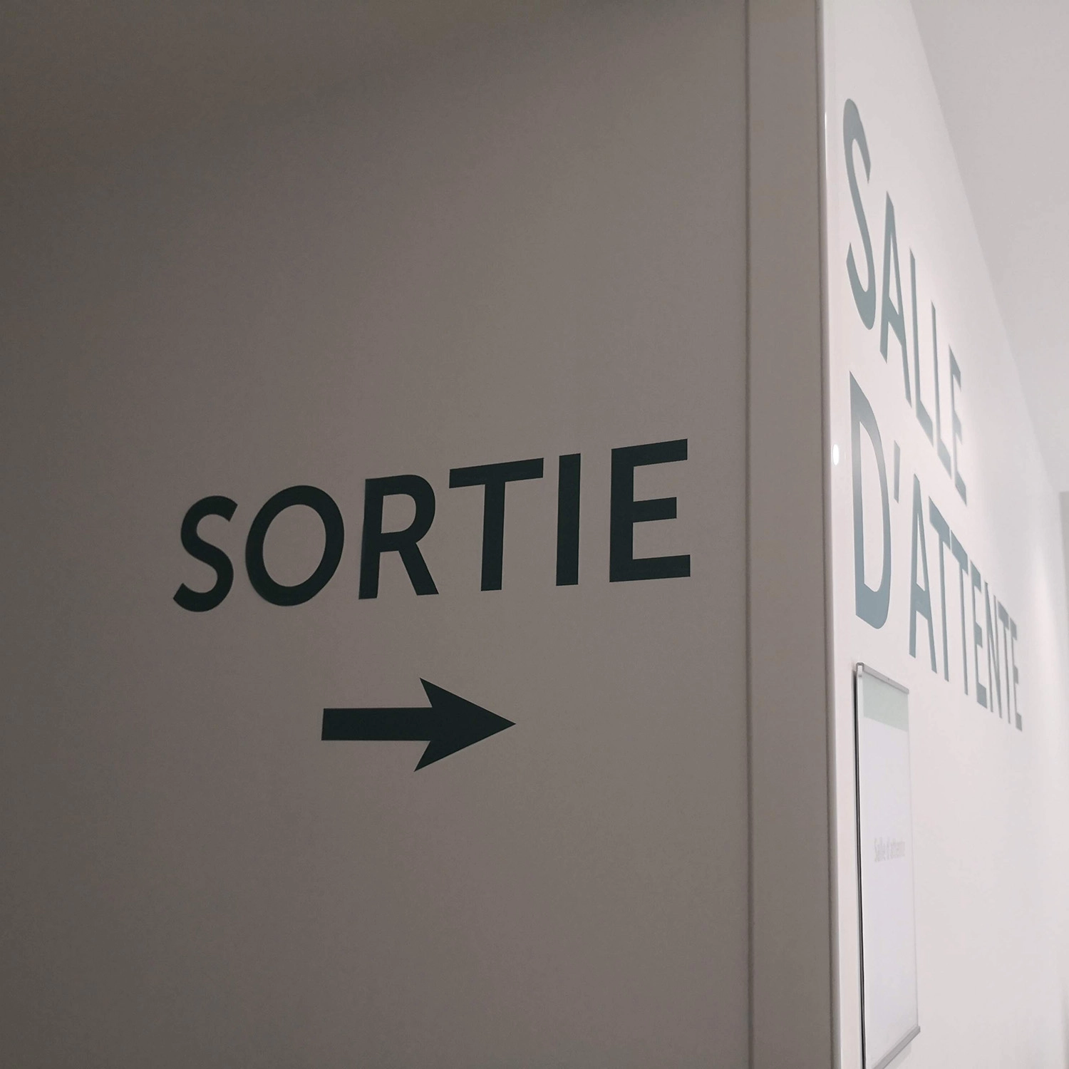 SODLB-directionnel-sortie-adhesif